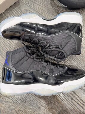Jordan 11 Retro High Space Jam 2016 size 9.5
